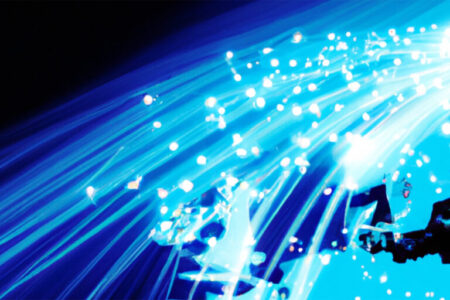A Excelência Europeia em Cabos de Fibra Ótica e cobre Ethernet
